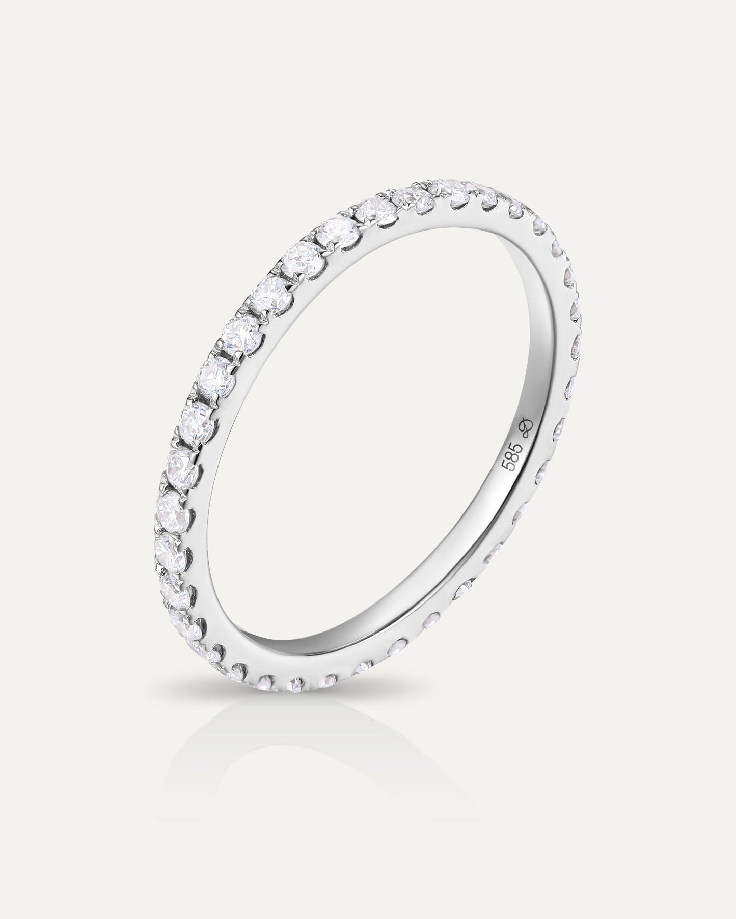 Bague alliance pavée en or blanc recyclé 14 carats et diamant de synthèse