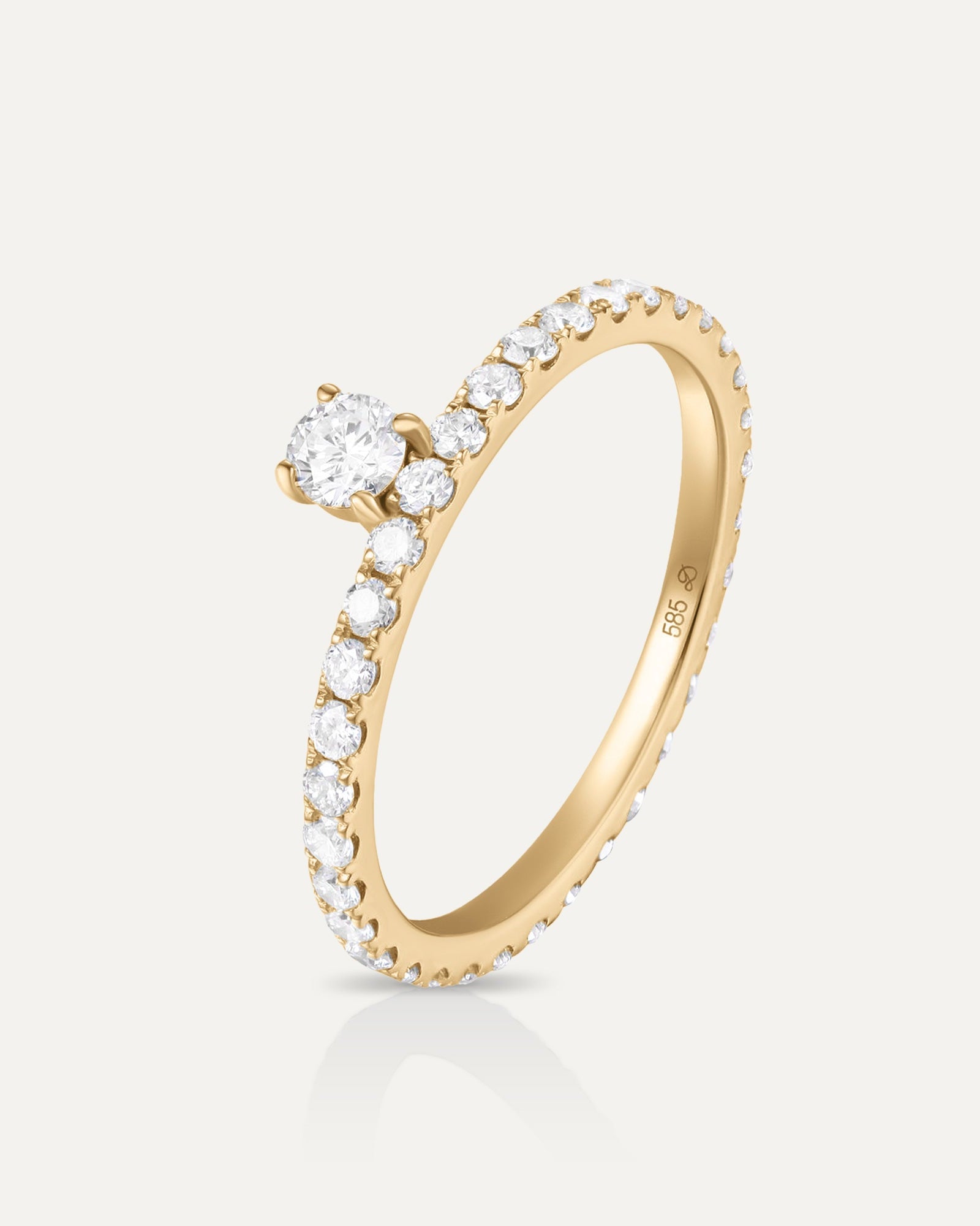 Bague solitaire pavée en or jaune recyclé 14 carats et diamant de synthèse