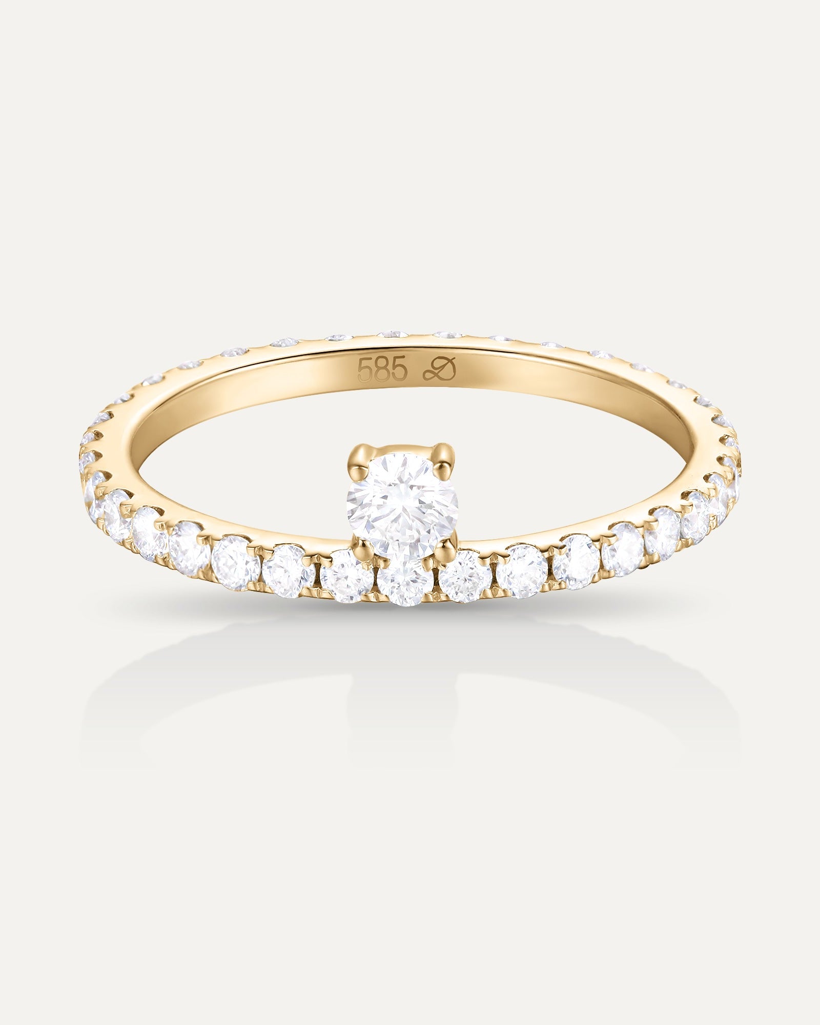 Bague solitaire pavée avec de l'or jaune recyclé 14 carats et diamant de synthèse