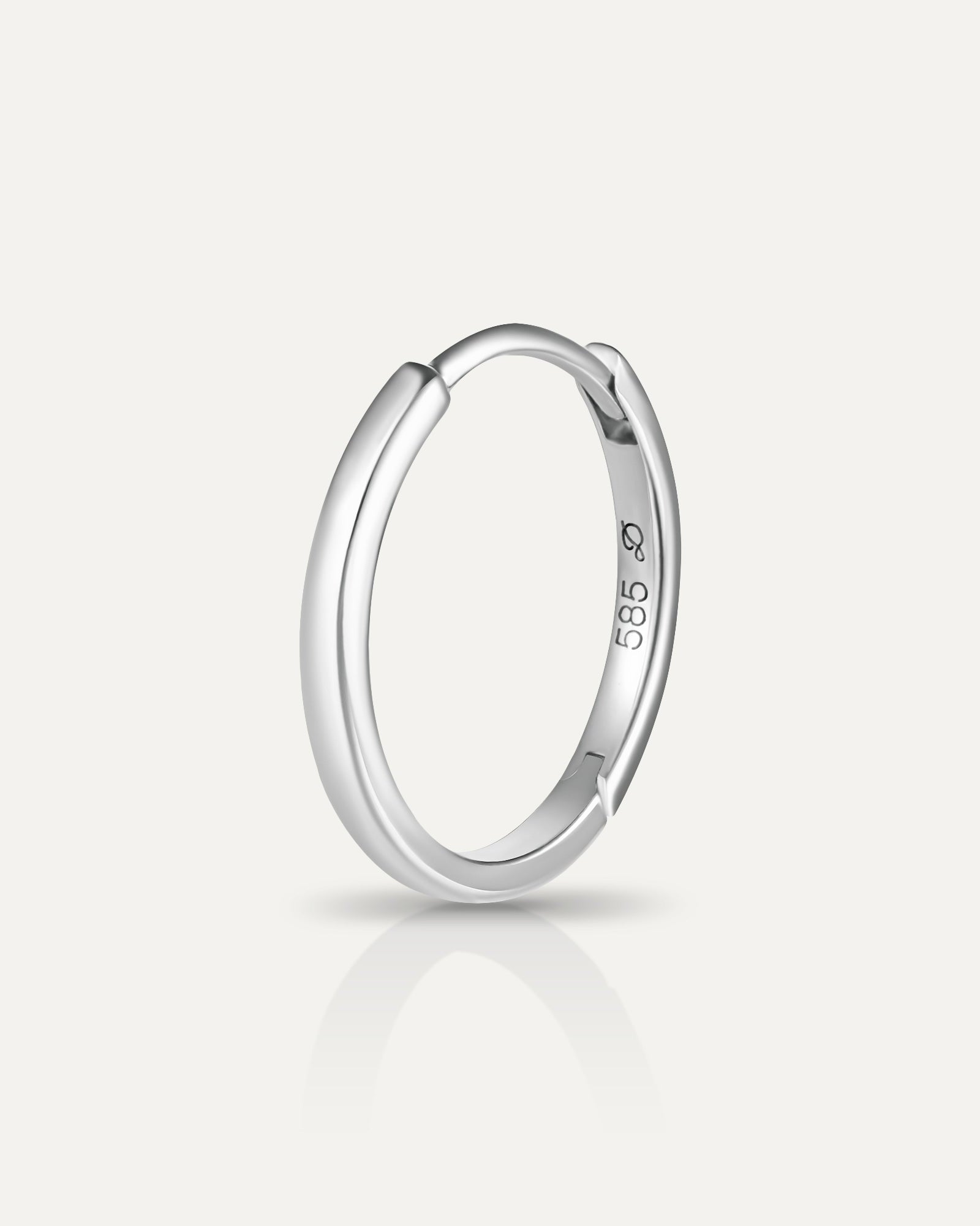 Boucle d'oreille or blanc recyclé 14 carats et diamant de synthèse