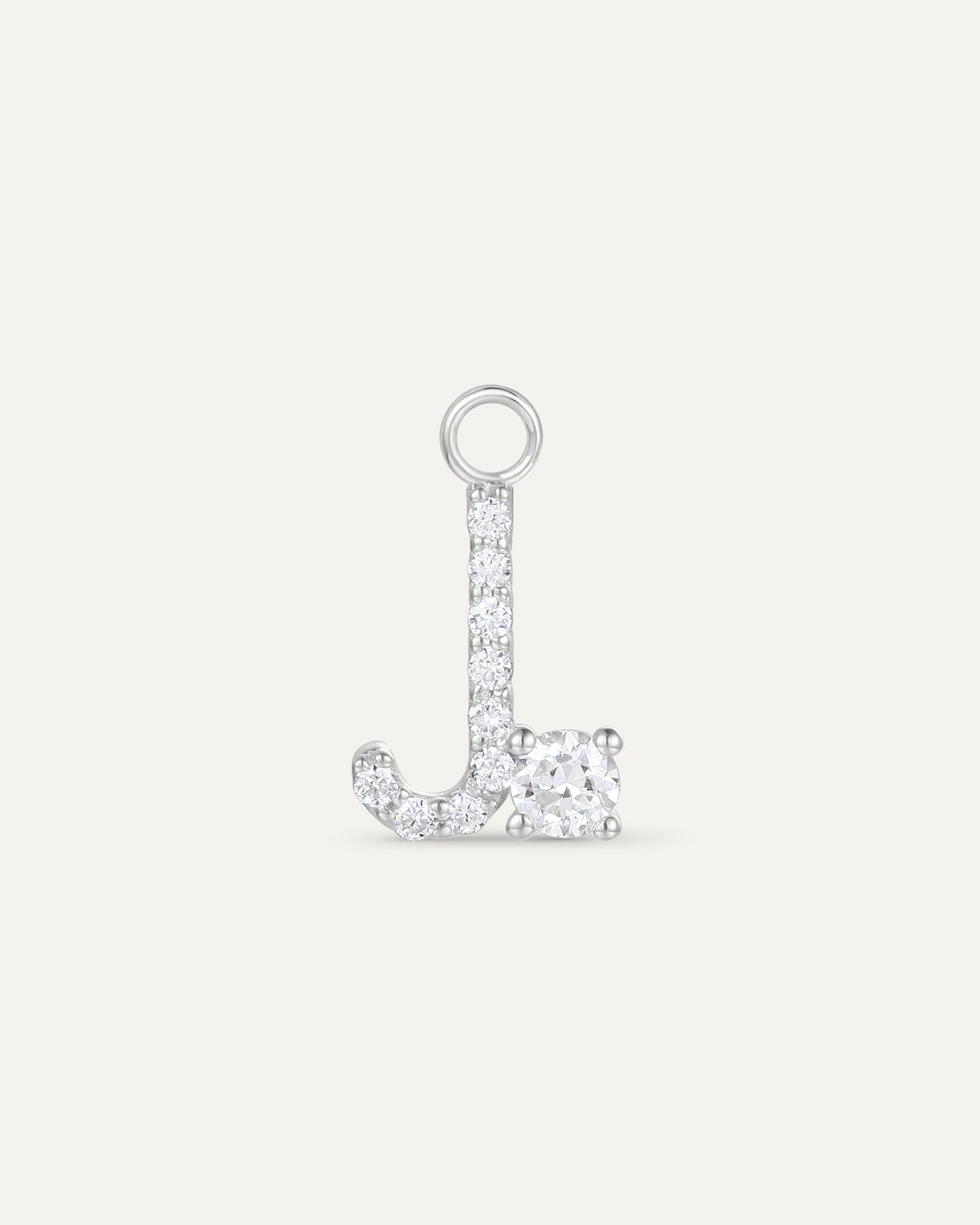 Charm lettre J en or blanc recyclé 14 carats et diamant de synthèse