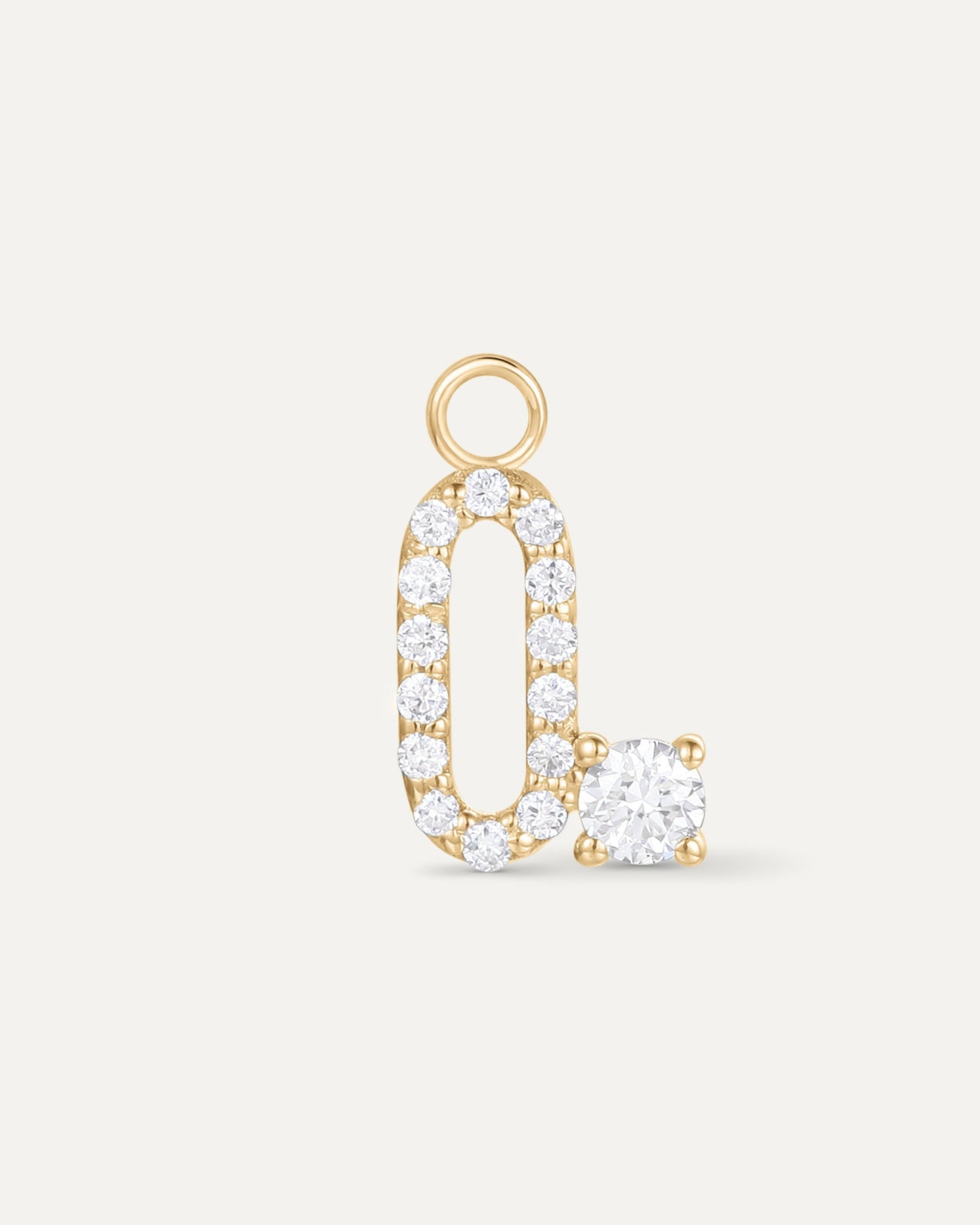 Charm lettre O en or jaune recyclé 14 carats et diamant de synthèse