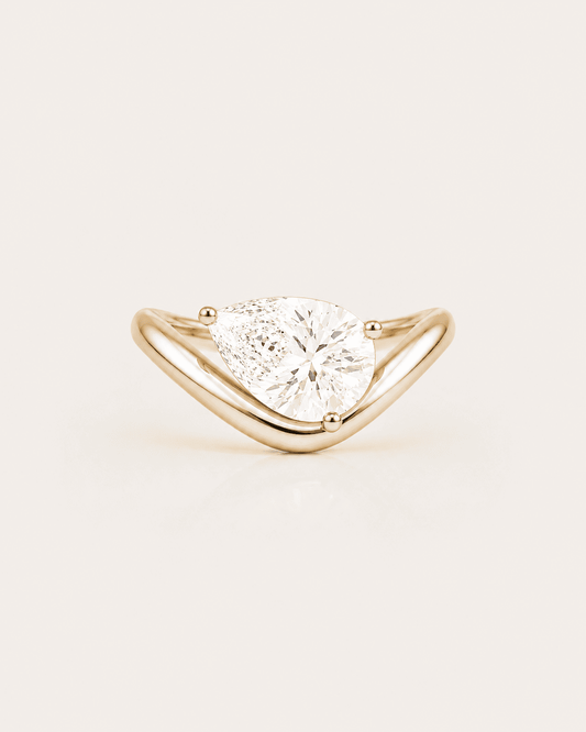 Bague LA POIRE Dune 1 ct — or jaune massif 14 carats anneau sculpté diamant synthèse taille poire D VS+ DYAMKA