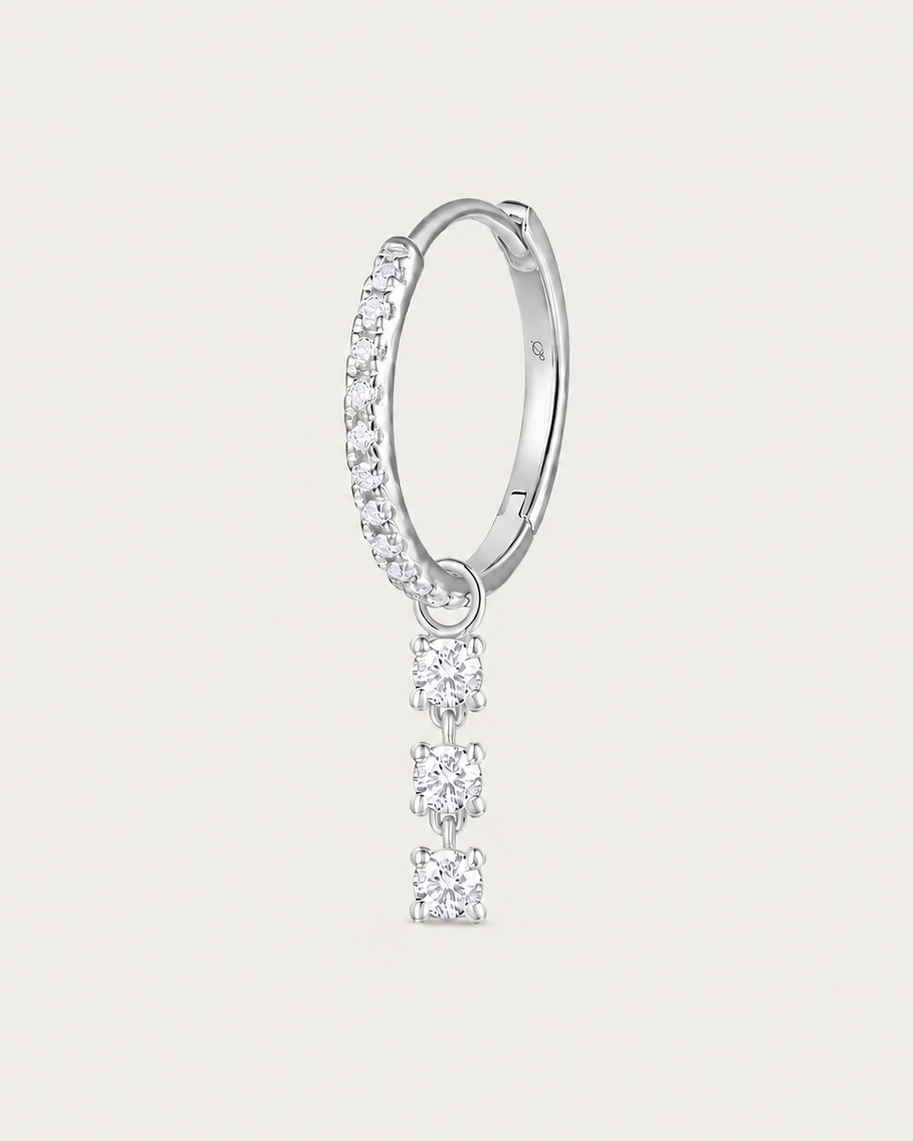 Boucle d'oreille MUST Créole Pavée Trio — or blanc massif 14 carats pavé diamants charm trois pendants