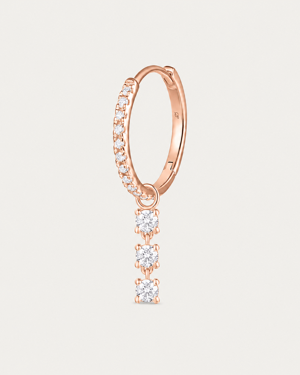 Boucle d'oreille MUST Créole Pavée Trio — or rose massif 14 carats pavé diamants charm trois pendants