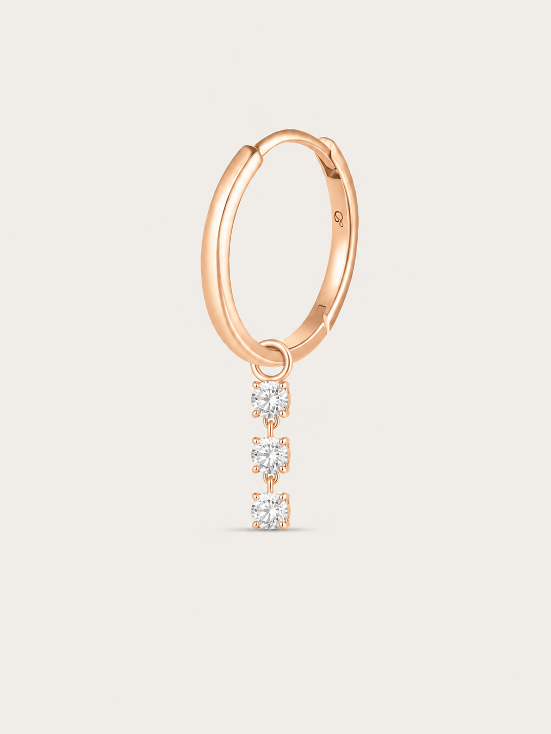 Boucle d'oreille MUST Créole Trio — or rose massif 14 carats trois diamants synthèse