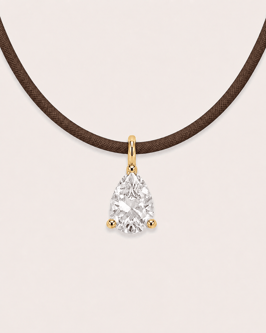 Collier cordon marron LA POIRE Signature — or jaune massif 14 carats diamant synthèse taille poire 0,50 ct D–E VS+ DYAMKA
