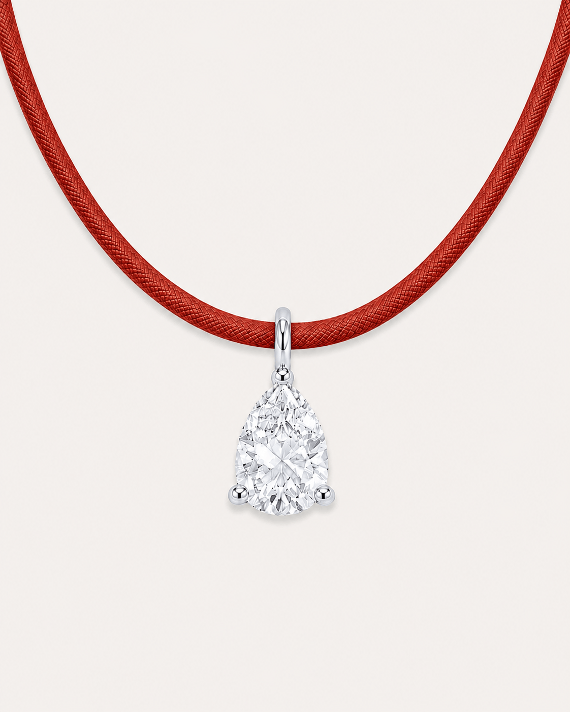 Détail Collier cordon rouge LA POIRE Signature — or blanc massif 14 carats diamant synthèse taille poire 0,50 ct D–E VS+ DYAMKA